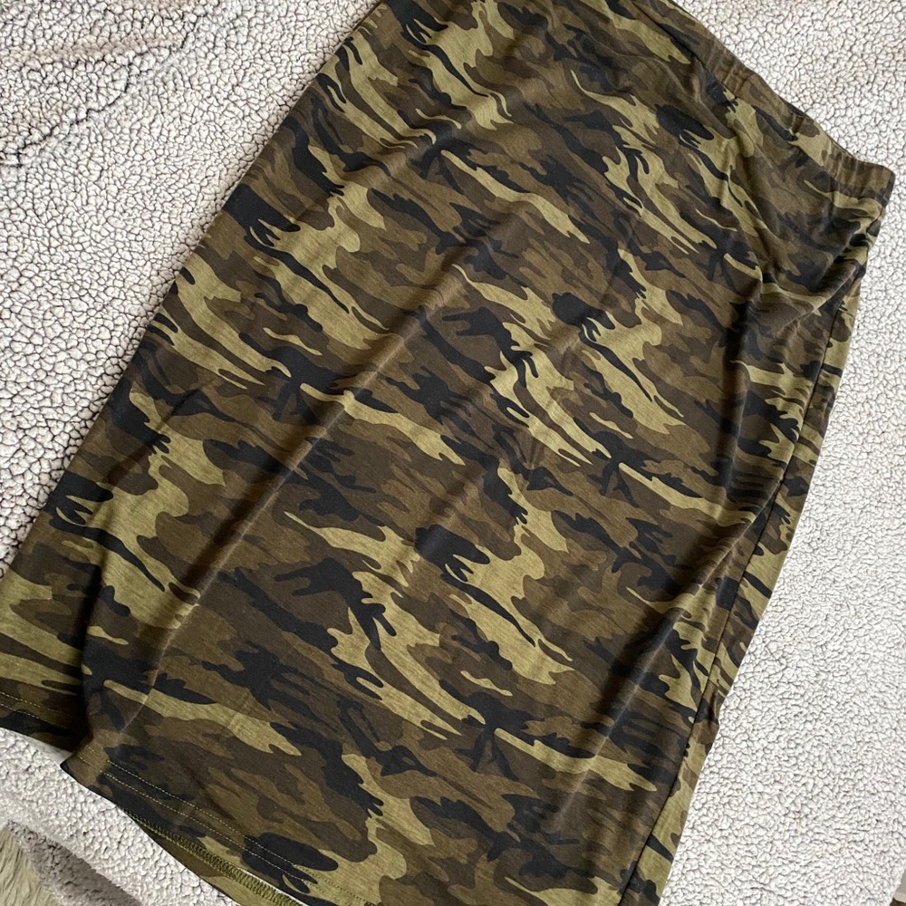 Pencil skirt